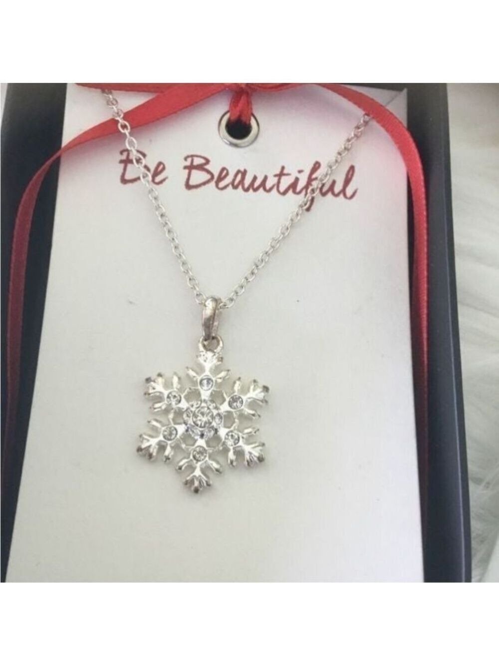 Avon NEW Best Wishes Be Beautiful snowflake necklace